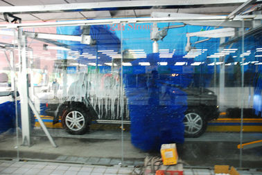 China Anti-Corrosion Aluminum Car Wash Equipment With Tripe Color Foam supplier